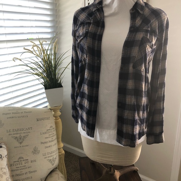 Lucky Brand flannel - Picture 4 of 8